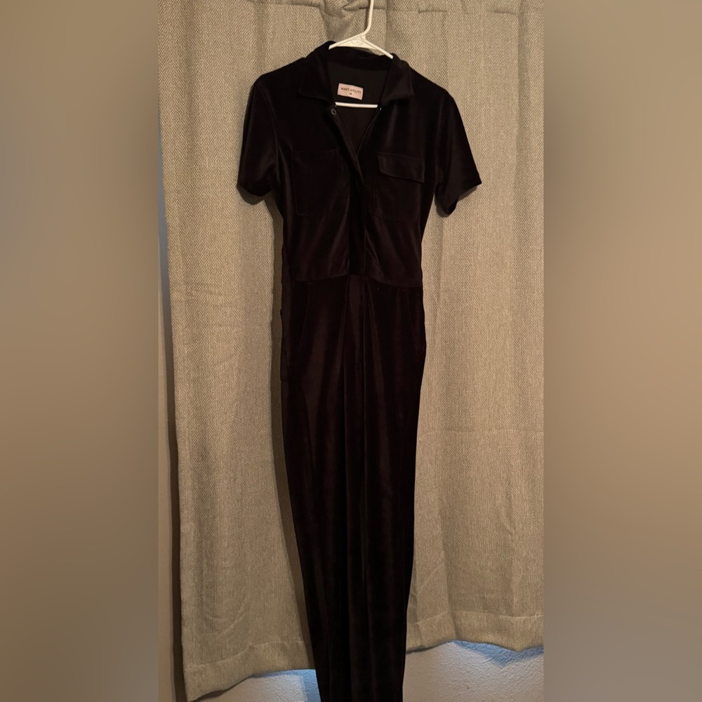 Elegant Black Velvet Jumpsuit